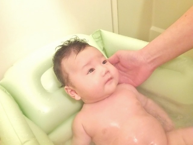 「赤ちゃんの沐浴手順」を学んで「赤ちゃんをリラックス」させよう