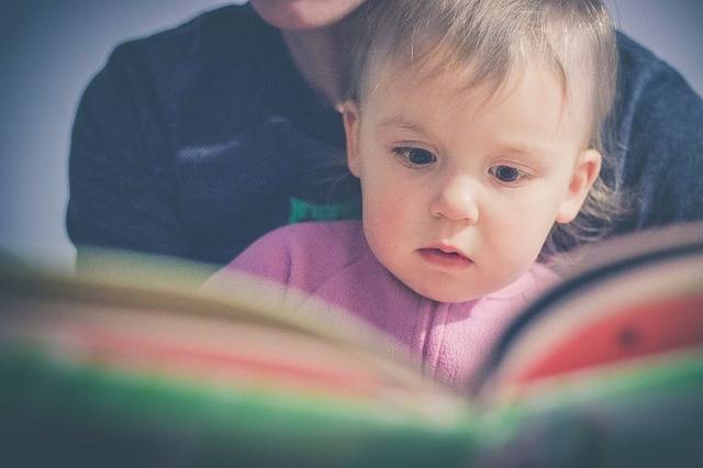 【年齢別】子どもを読書好きにするおススメ方法！学力アップにも？読書の効果とは？