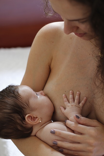 妊娠中に出来る母乳ケアで母乳育児の準備