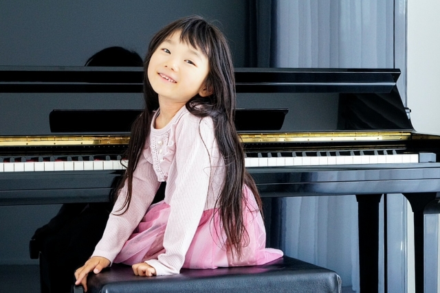 ピアノは4歳（年中）でレッスンをスタートしよう！レッスン内容や体験談も紹介